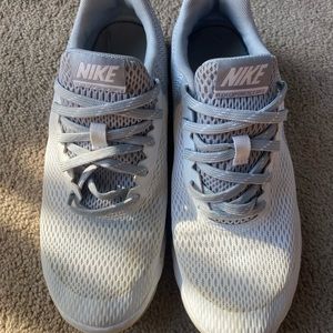 Women’s Nike shoes- Size 9